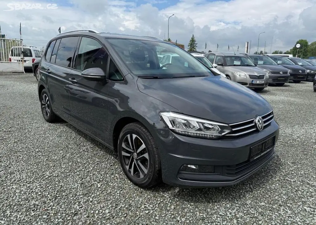 Volkswagen Touran 2.0 TDI DSG UNITED LED ACC